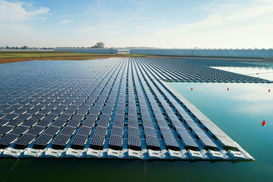 floating solar panel